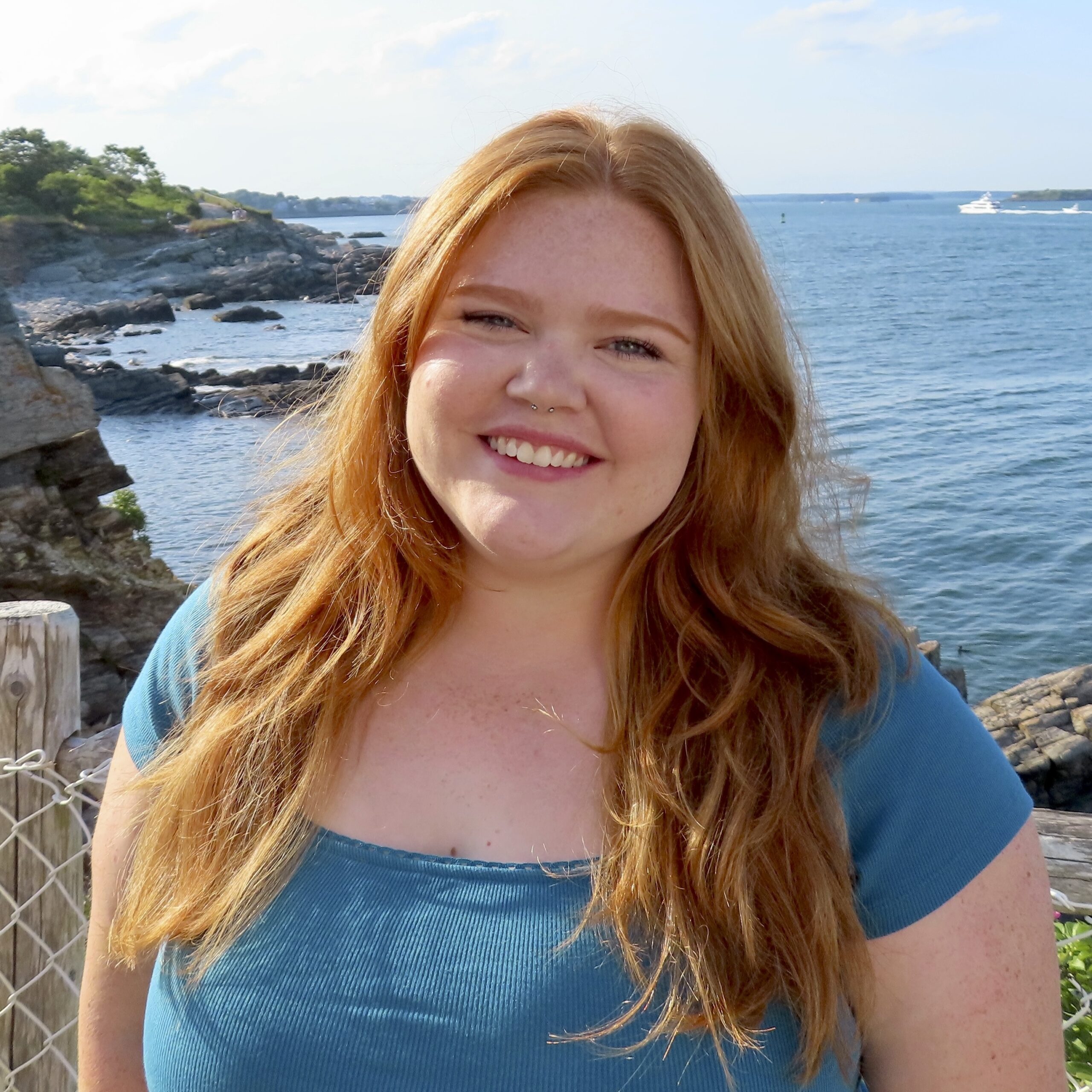 Meredith Hoff Headshot cropped
